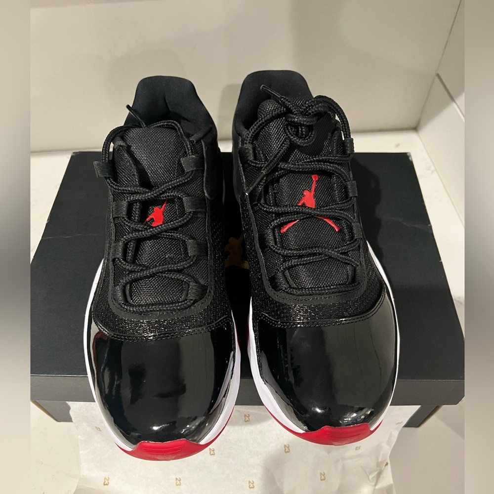 Air Jordan 11 CMFT Low